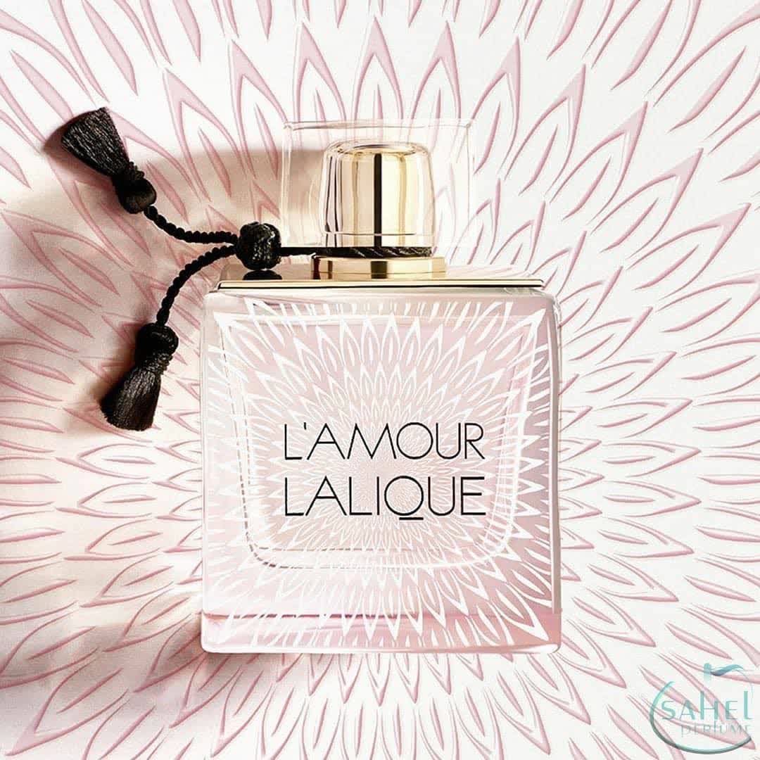 عطر گرمی لالیک له آمور